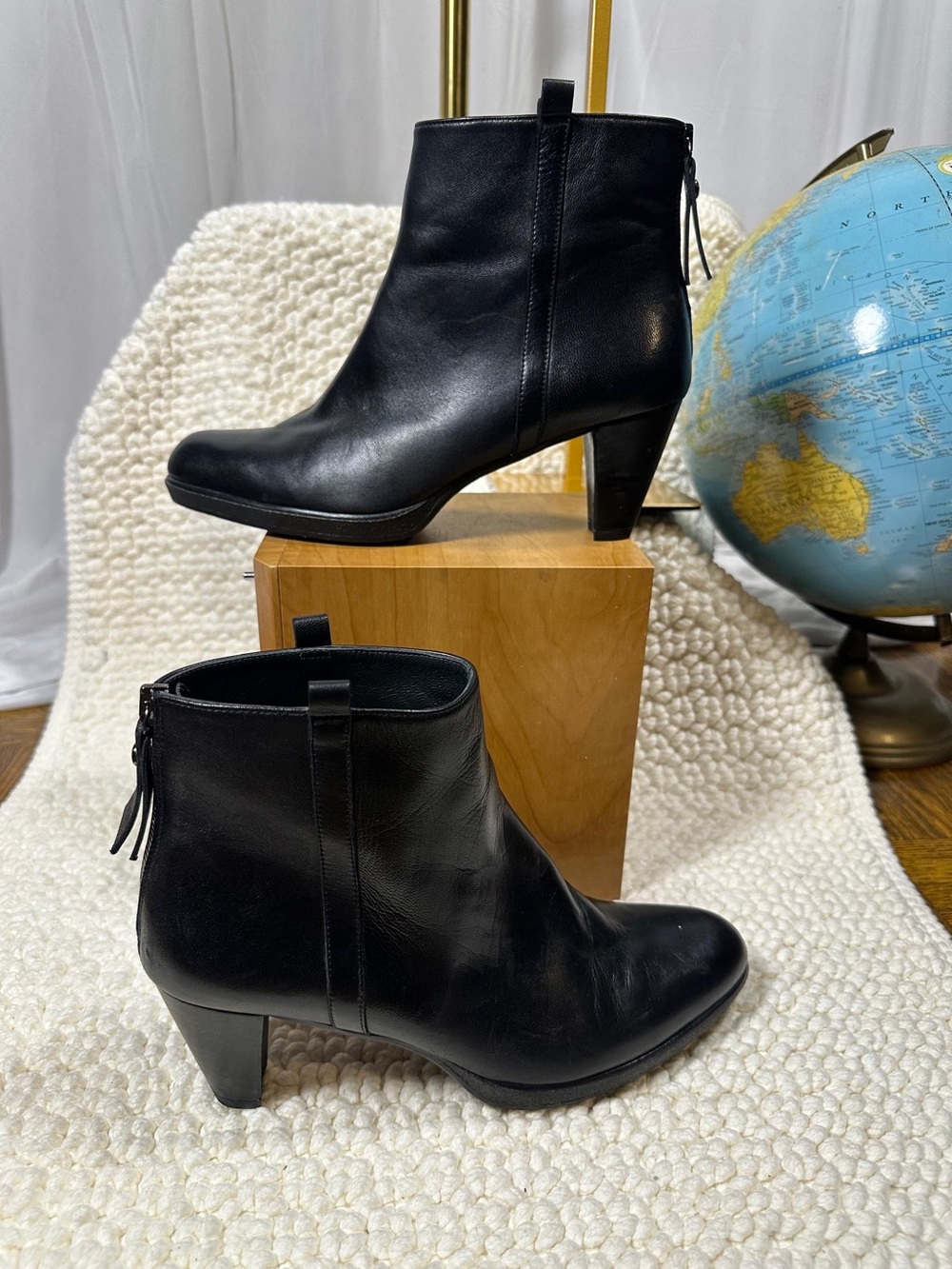 Stuart Weitzman Black Leather Zip Ankle Boots 7.5 | Block Heel Designer Booties